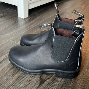 Blundstone Chelsea Boots brand new